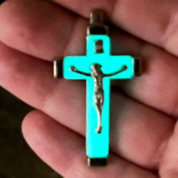 Glow In The Dark Crucifix Pendant Green Vtg 2" Jesus INRI Cross Jerusalem - Picture 4 of 5